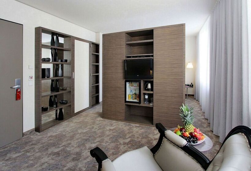 Полулюкс, Arcotel John F Berlin