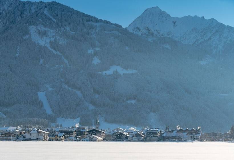 Номер Стандарт, Alpine Hideaway Zillertalerhof   4 Sterne Superior