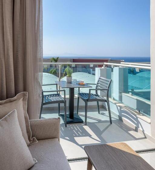 Номер Стандарт Боковой Вид на Море, Michelangelo Resort & Spa
