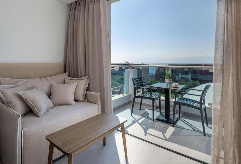 Семейный Номер Боковой Вид на Море, Michelangelo Resort & Spa