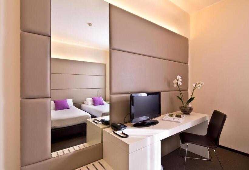 Трехместный Номер Классика, Th Assisi   Hotel Cenacolo