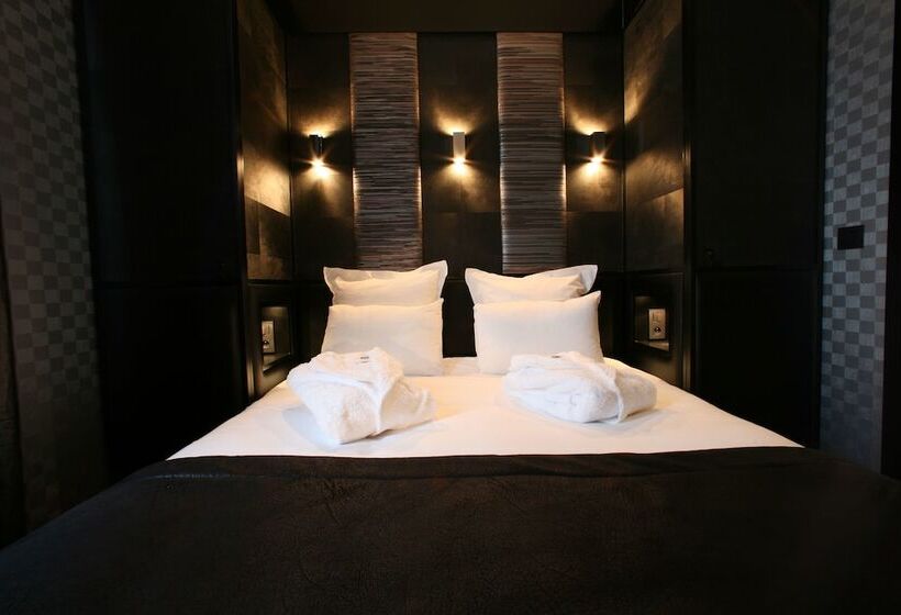 Deluxe Kamer, L'adresse