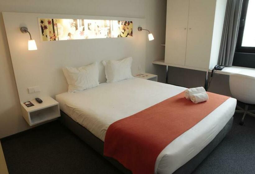 اتاق استاندارد چهار تخته, Star Inn Porto