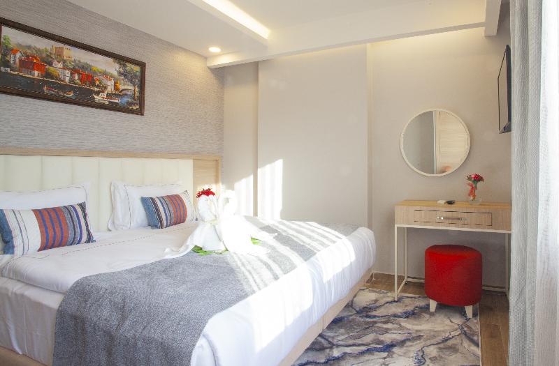 Номер Deluxe, Sans Hotel Empress Simpang Lima