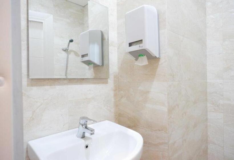 Номер Superior, Sans Hotel Empress Simpang Lima