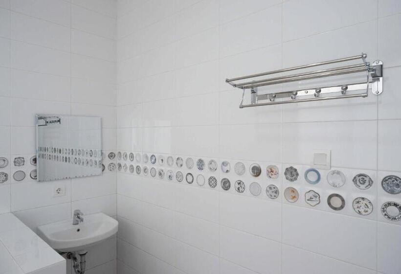 Номер Deluxe, Sans Hotel Empress Simpang Lima