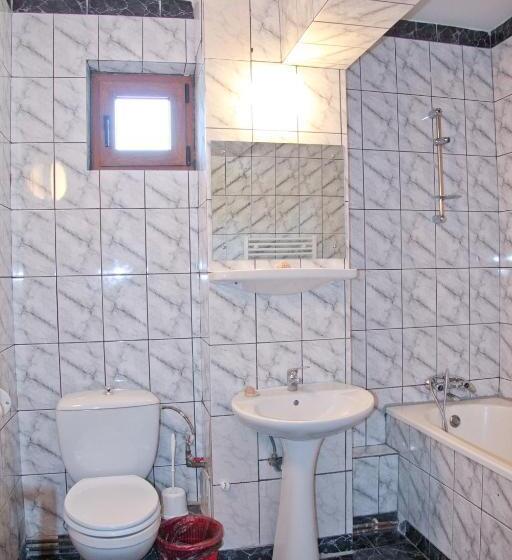اتاق استاندارد سه نفره, Z Villa