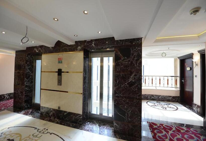 Четырехместный Номер Стандарт, Al Waleed Tower