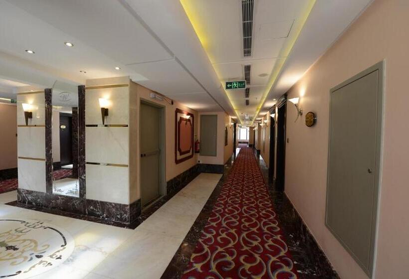 Четырехместный Номер Стандарт, Al Waleed Tower