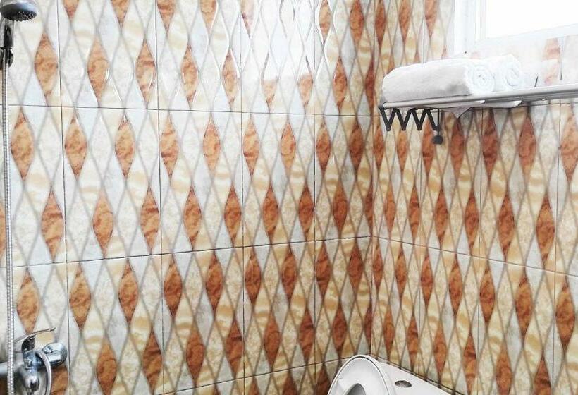 Номер Deluxe, Pertiwi Homestay Near Museum Angkut Batu Mitra Reddoorz