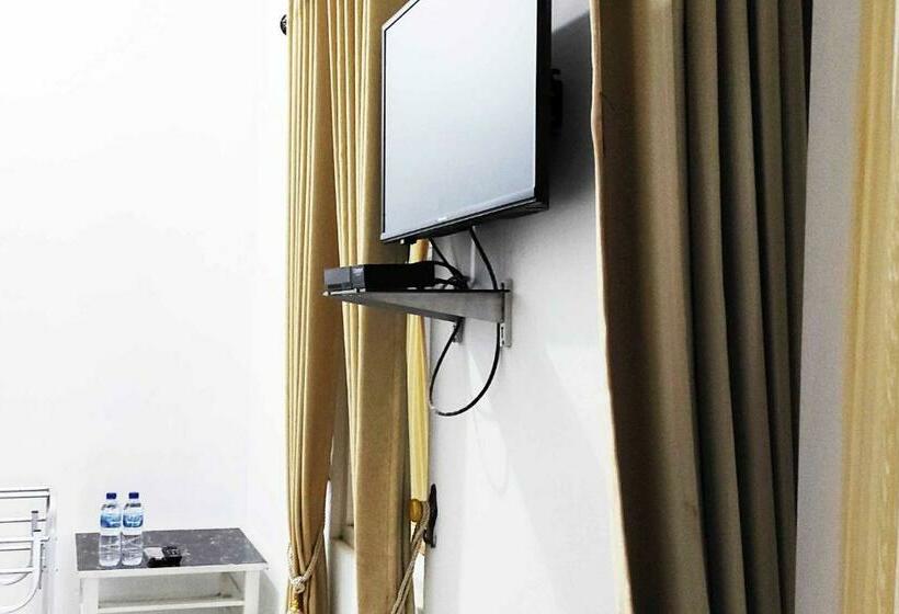 Семейный Номер, Pertiwi Homestay Near Museum Angkut Batu Mitra Reddoorz