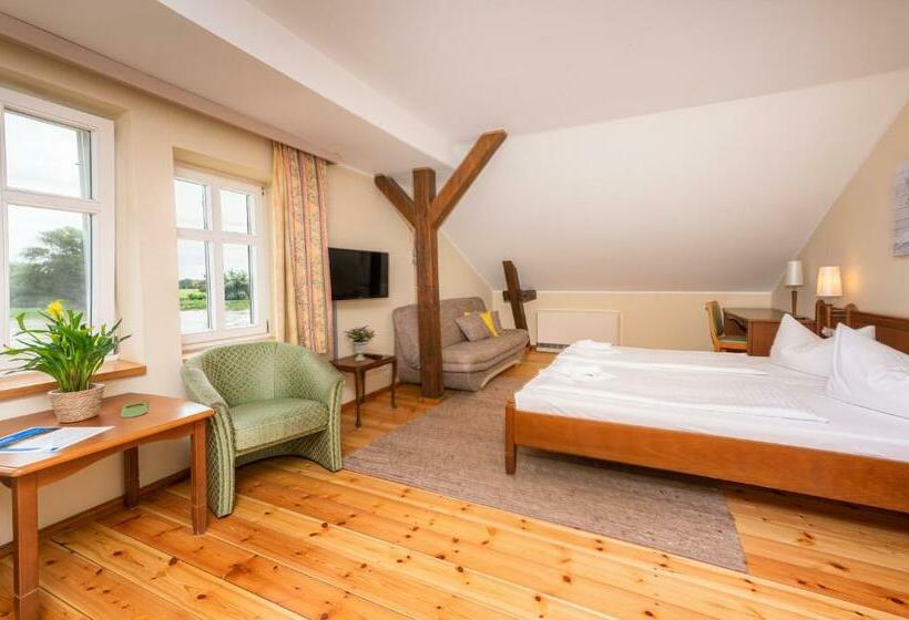 Номер Стандарт Вид на Море, Elbterrasse Wörlitz
