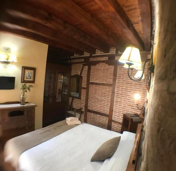 اتاق استاندارد با بالکن, Hospederia Casa De Cisneros