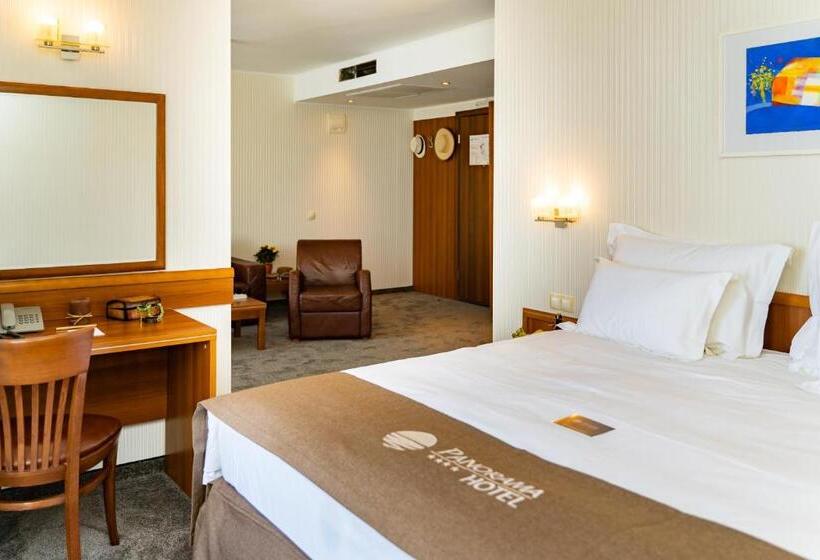 آپارتمان 1 خوابه با چشم‌انداز دریا, Panorama Hotel   Free Ev Charging Station