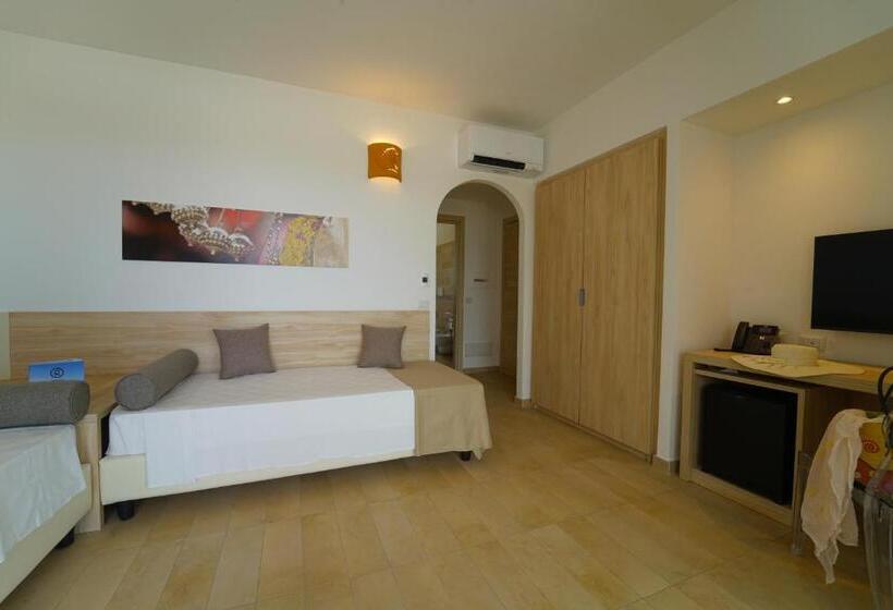 Семейный Номер, Gh Santina Resort & Spa