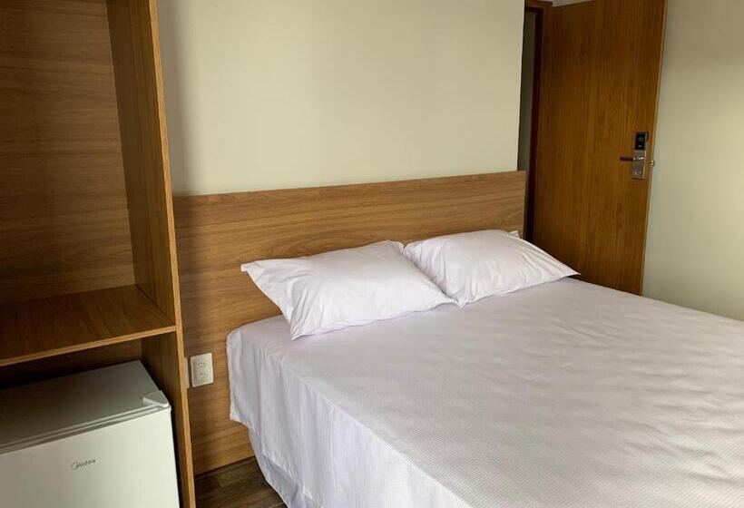 سوئیت با بالکن, Swell Praia
