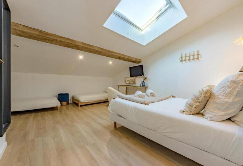 Номер Deluxe, L Oliveraie D Eurocentre   Toulouse Nord