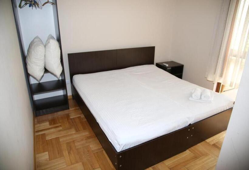 スタンダードルーム, Merabi Guest House
