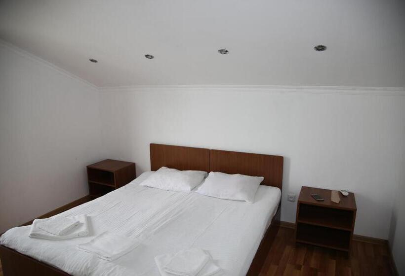 スタンダードルーム, Merabi Guest House