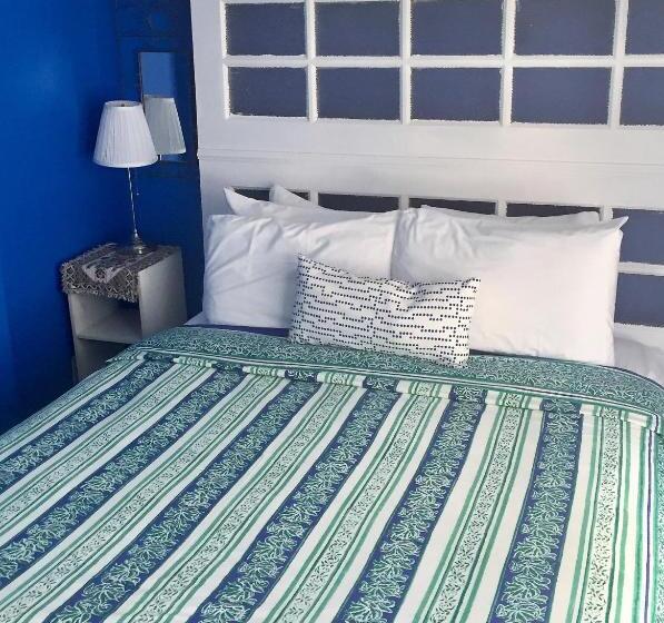 Svit, Ellis House Bed & Breakfast