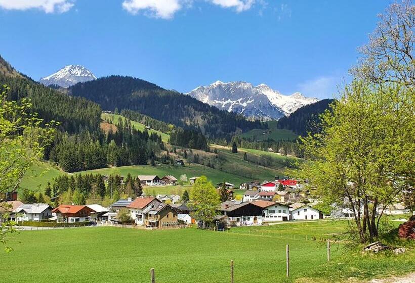 Номер Стандарт Трехместный, Boutique Hotel Alpenhof