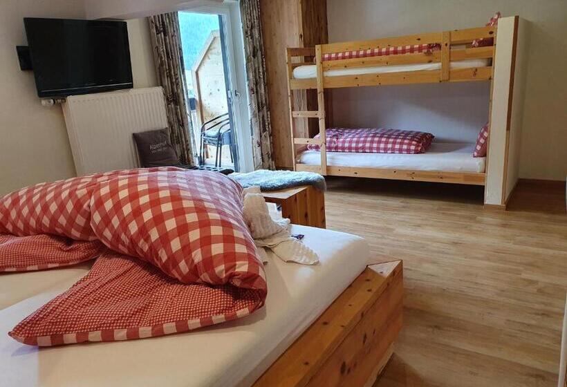 Семейный Номер Superior, Boutique Hotel Alpenhof