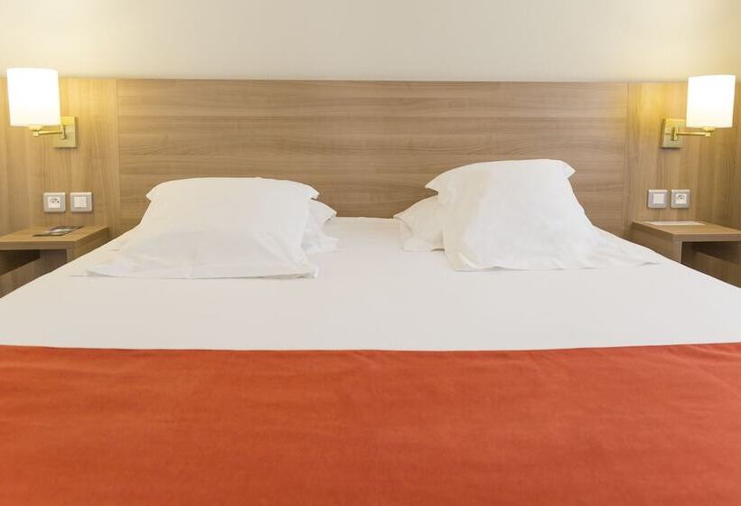 Полулюкс, Best Western Plus Ajaccio Amiraute