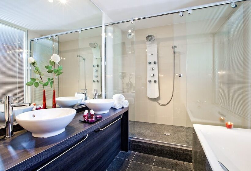 Люкс Повышенной Комфортности, Residhome Suites Paris Sénart