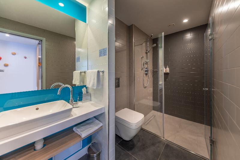 Люкс Повышенной Комфортности, Residhome Suites Paris Sénart