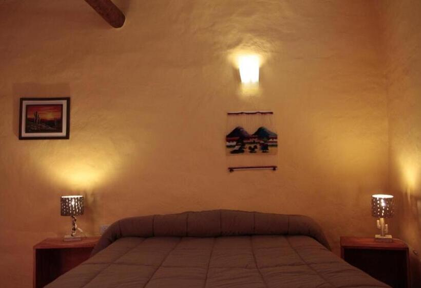 اتاق راحتی سه تخته, Hosteria La Estacion