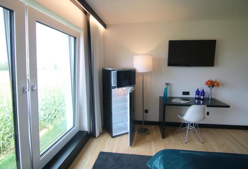 スタンダードルーム, Kuf Hotel By Wmm Hotels