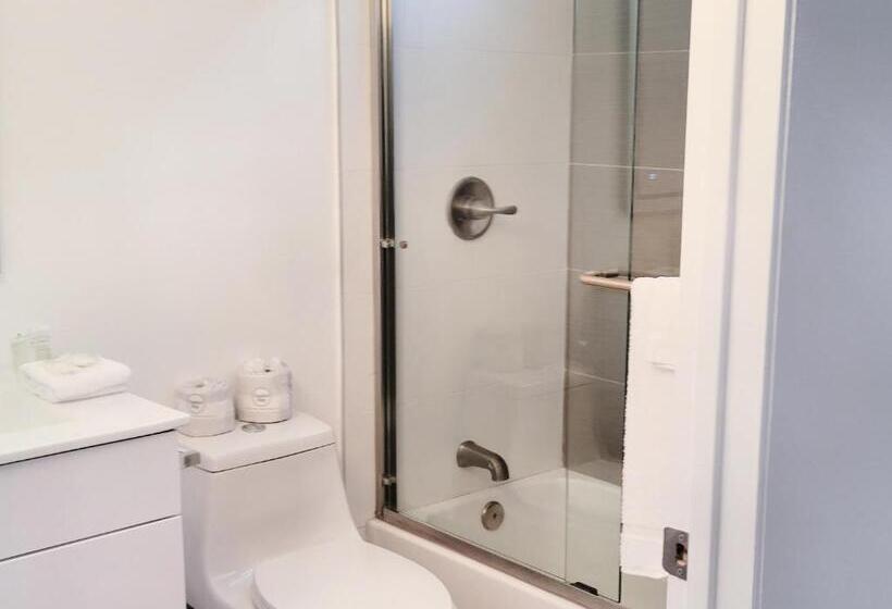 Дом 3 Спальни, Stayspro   Hollywood Homes Minutes To Everything Spacious And Free Parking