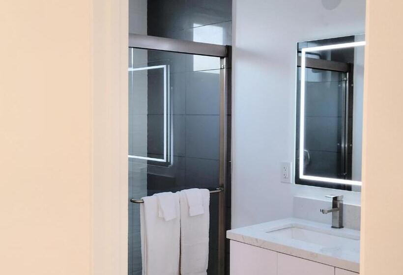 Апартаменты 3 Спальни, Stayspro   Hollywood Homes Minutes To Everything Spacious And Free Parking