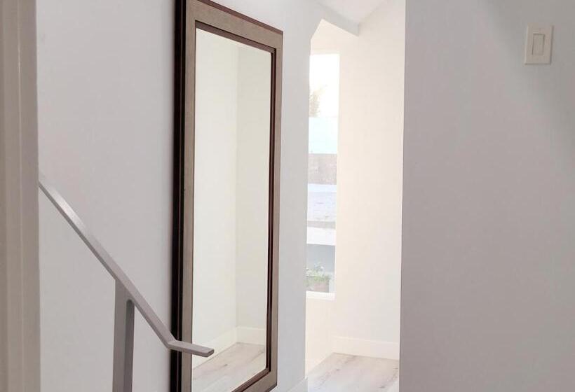 Дом 3 Спальни, Stayspro   Hollywood Homes Minutes To Everything Spacious And Free Parking
