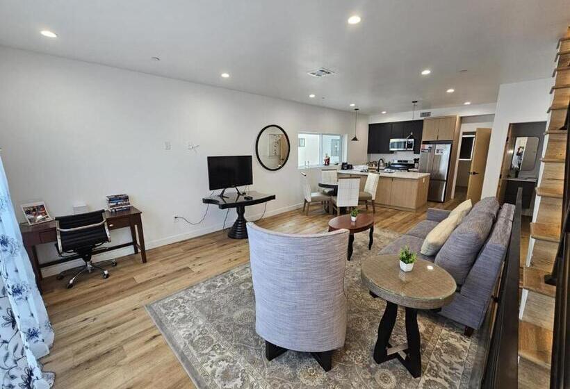 Дом 1 Спальня, Stayspro   Hollywood Homes Minutes To Everything Spacious And Free Parking