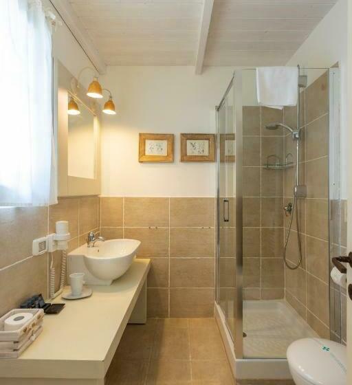 Номер Deluxe с Балконом, Relais Colle Buono