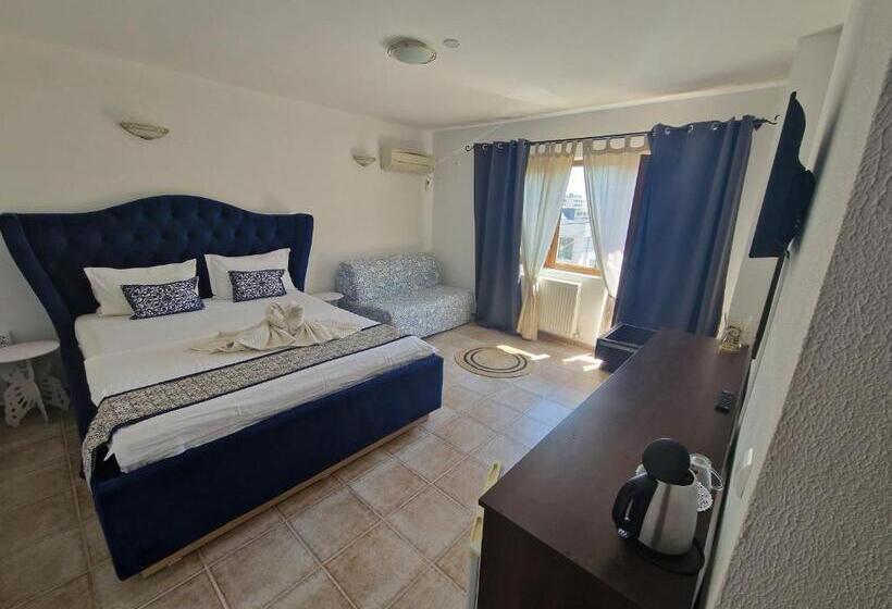 اتاق خانوادگی, Vila Eclipse Mamaia Nord