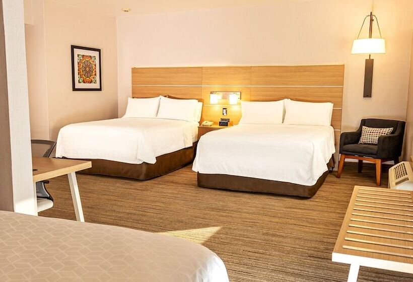 Süit, Holiday Inn Express Chihuahua, An Ihg
