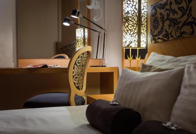 Номер Стандарт, Marmara Hotel Budapest