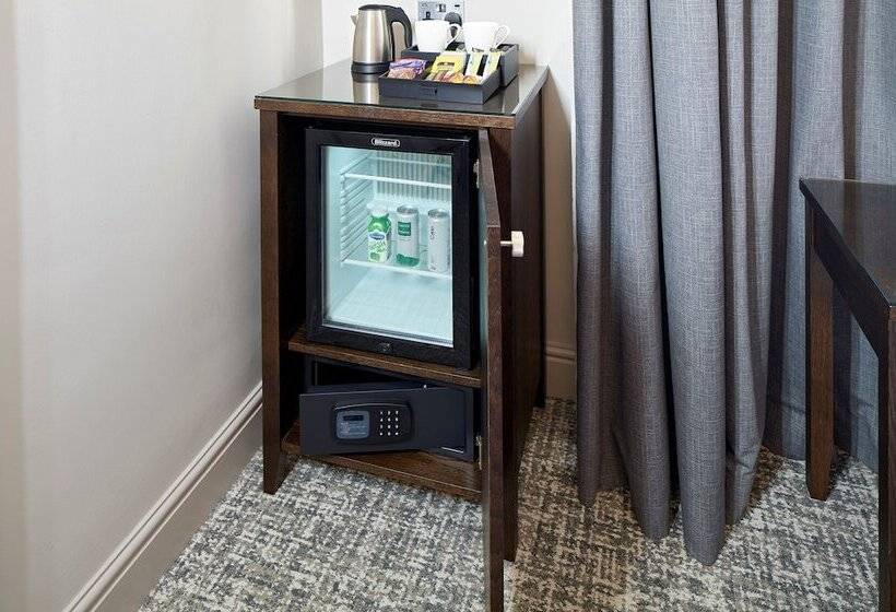 Номер Стандарт, Mandolay Hotel Guildford