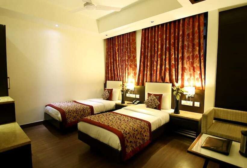 اتاق لوکس, The Prime Balaji Deluxe At New Delhi Railway Station   Free Airport Pickup