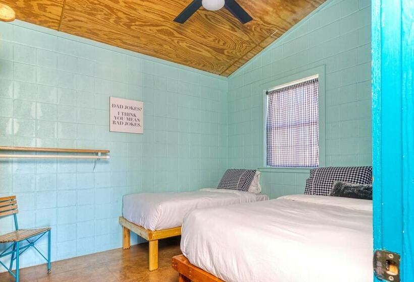 Хижина Deluxe, Frio River Cabins