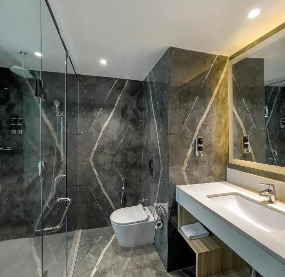 Номер Executive, Radisson Hotel Bareilly Airport