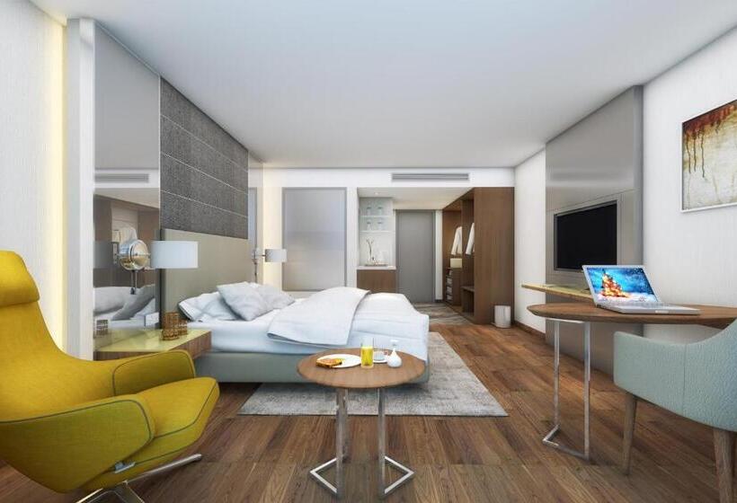 Номер Executive, Radisson Hotel Bareilly Airport