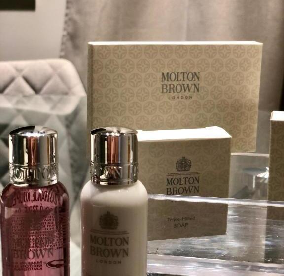 バルコニー付スイート, Royalty Hotel Athens