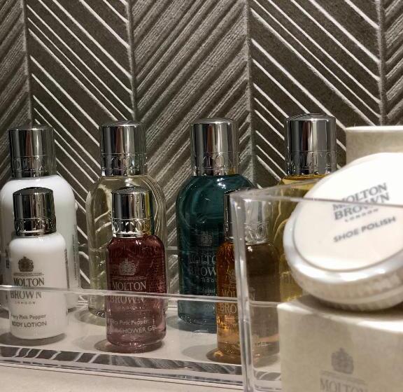 バルコニー付スイート, Royalty Hotel Athens
