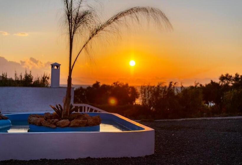 Номер Deluxe Вид на Сад, Aegean Paradiso Vacation Club   Adults Only