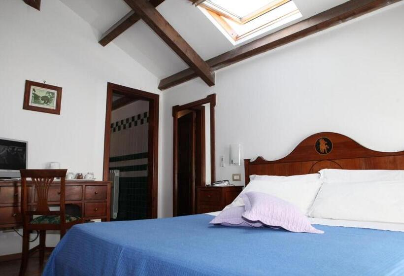 Номер Economy, La Magnolia Sorrento  City Centre