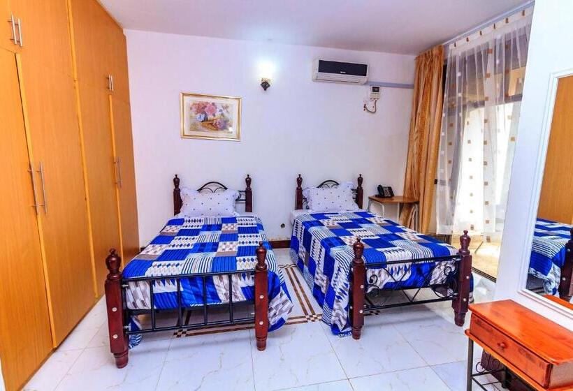 家庭间, Frontiers Hotel & Conference Entebbe