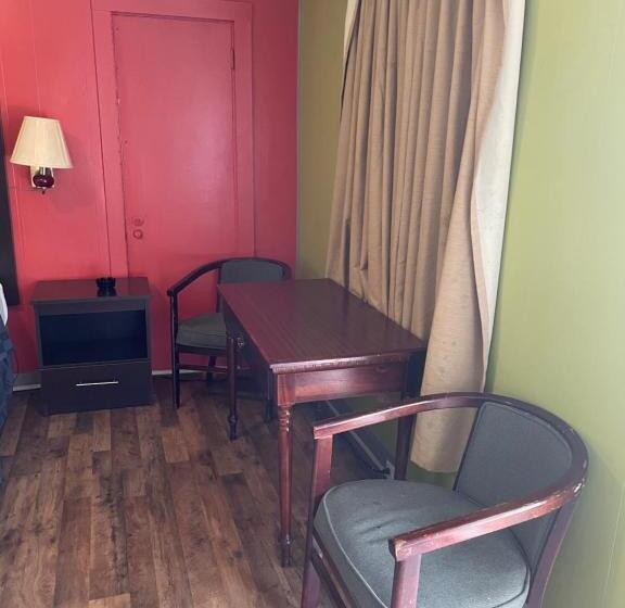 이코노미 싱글 룸, Budget Inn